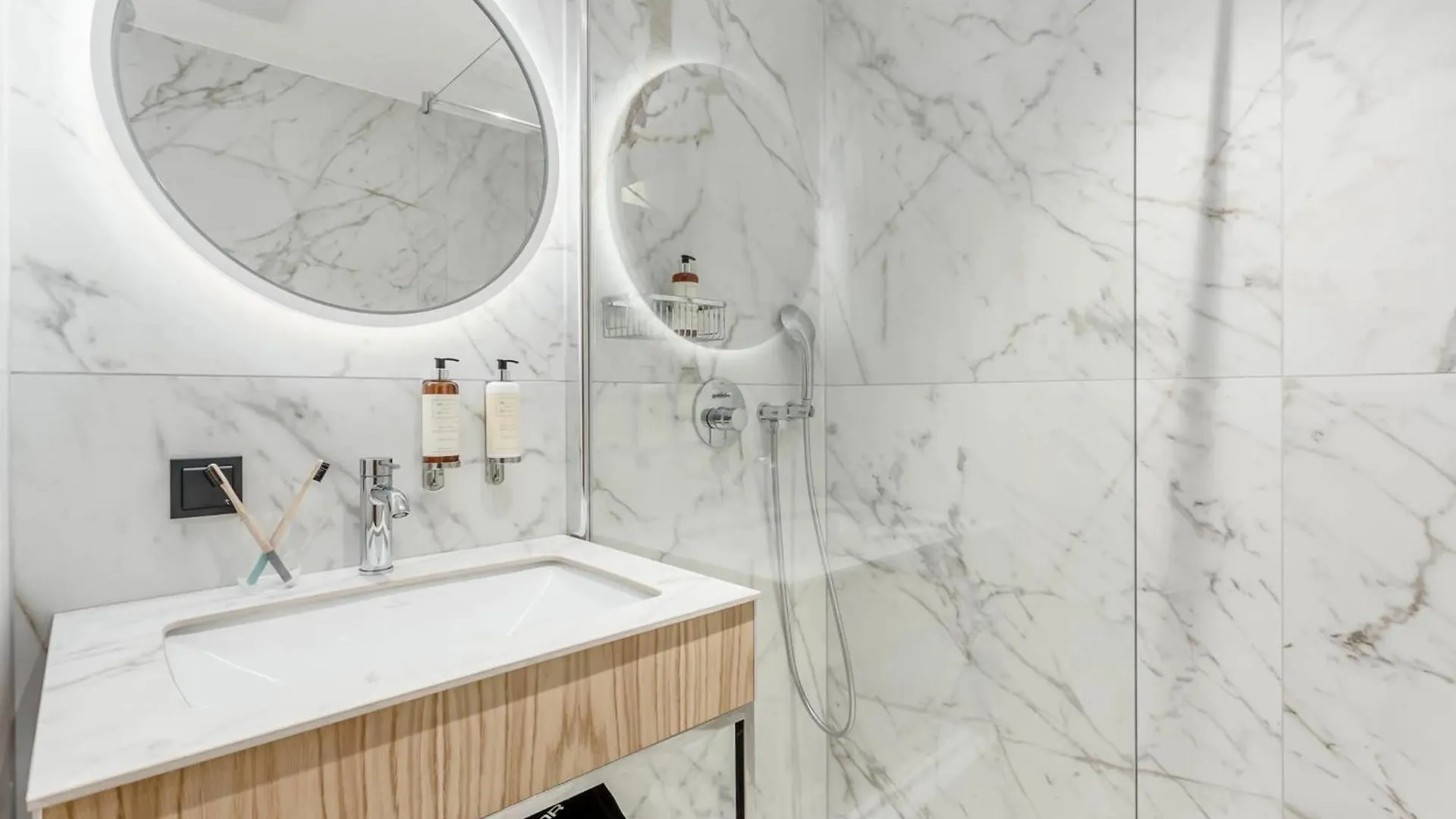 Apartment Deo Plaza Old Town Gdansk - Praia Apartaments